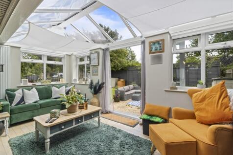 Lounge Area/Conservatory