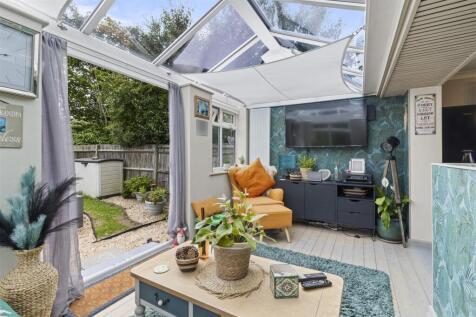 Lounge Area/Conservatory