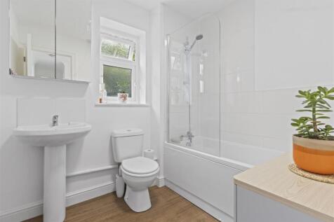 First Floor Bathroom