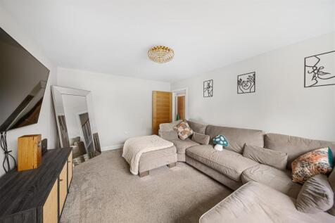Castle Way-05.jpg