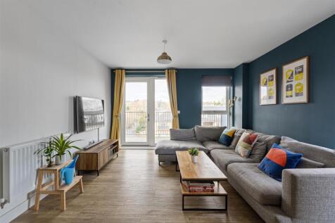 Lambourne House-11.jpg