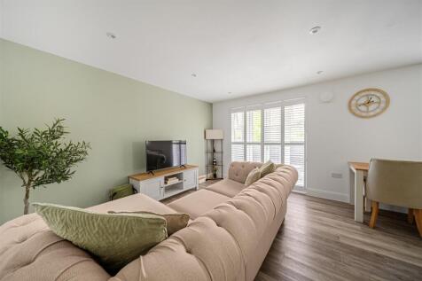Carmelite Road-08.jpg