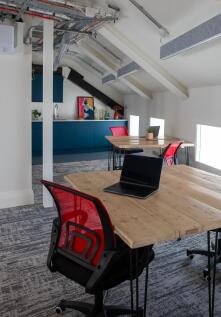 4F - Office Space