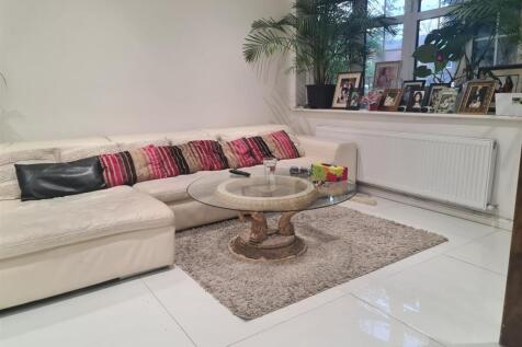 WhatsApp Image 2025-09-20 at 17.13.22 (1).jpeg