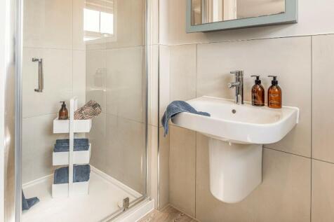 Similar Show Home