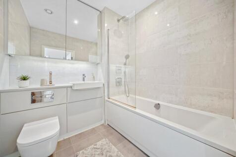 71, 151 Stockwell Rd
