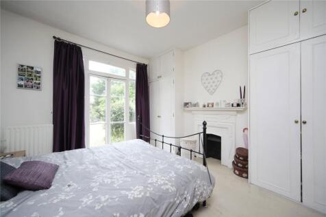 property in Manor Gardens, 
Larkhall Rise, SW4