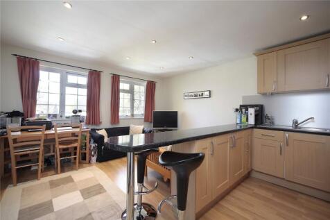 property in St Anthony&#39;s Close, 
Wandsworth, SW17