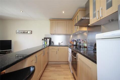 property in St Anthony&#39;s Close, 
Wandsworth, SW17