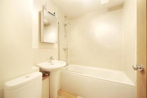 property in St Anthony&#39;s Close, 
Wandsworth, SW17