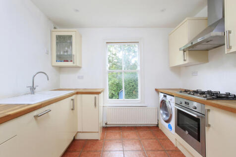property in Balham Park Road, 
Balham, SW12