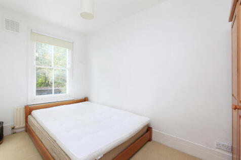 property in Balham Park Road, 
Balham, SW12