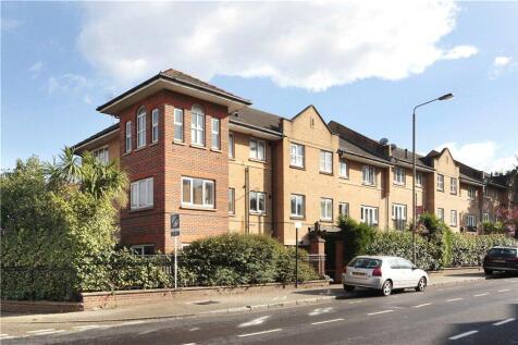 property in St James&#39;s Drive, 
Wandsworth, SW12