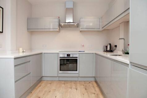 144 St S Kitchen