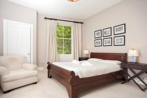 144 St S Bed 1