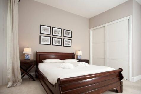144 St S Bed1
