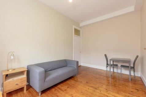 Living room (3)