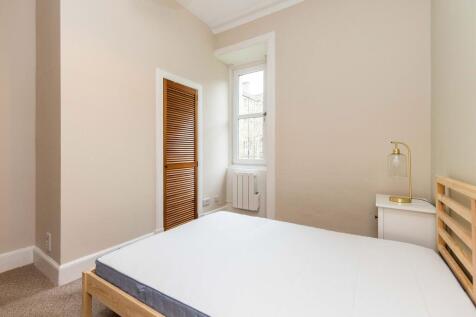 Bedroom (2)