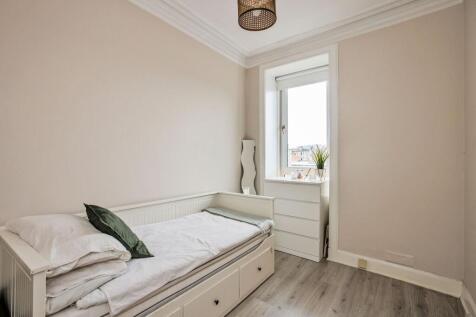Bedroom2