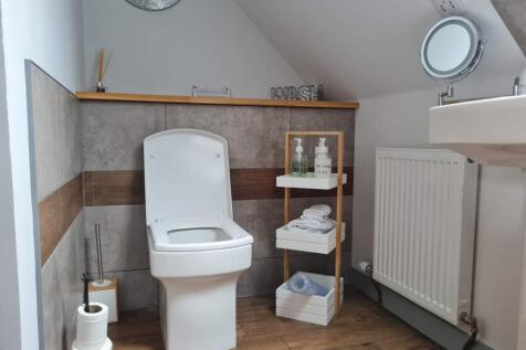 En-suite shower room