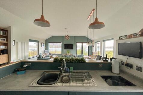 Open Plan Lounge/Kitchem/Dining Room