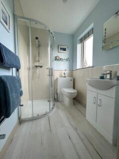 En-suite shower room