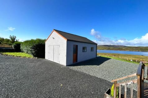 Detached Garage