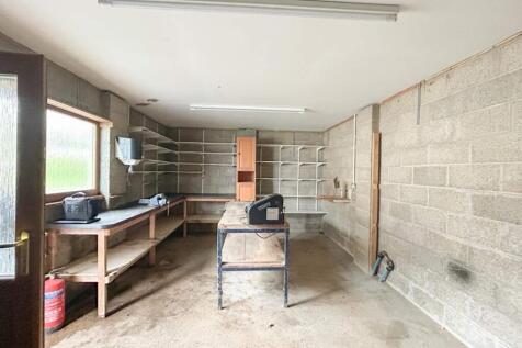 Detached Garage