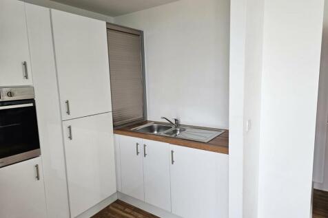 Kitchen 3