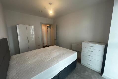 Bedroom_2.jpeg