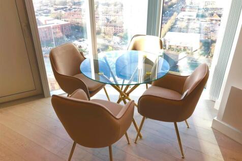 WhatsApp Image 2025-12-04 at 17.00.32 (1).jpeg