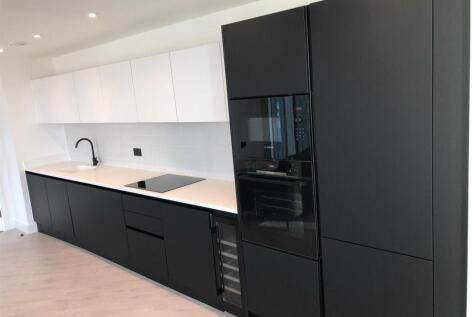 WhatsApp Image 2025-12-04 at 17.00.32.jpeg