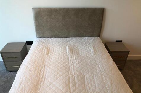 WhatsApp Image 2025-12-04 at 17.00.34 (1).jpeg