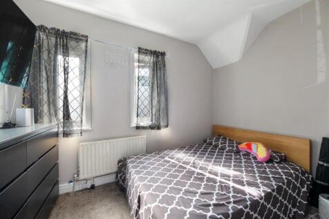King Alfred Avenue - ApWN195xsvygBMiAd0n2.jpg