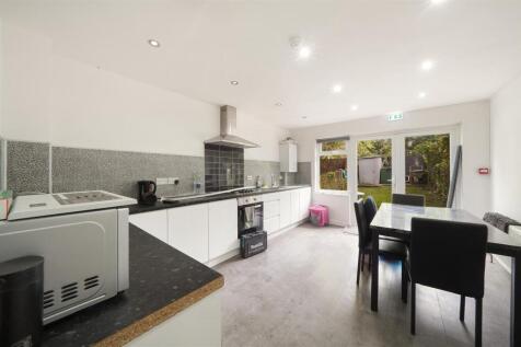 36 Slaithwaite Road - SCnD0WXec2g9lj9cg3Bp.jpg