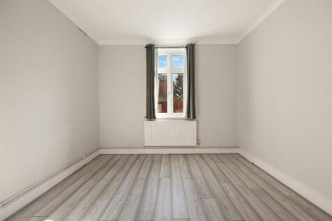 169A Bromley Road - lM0EAyuupMys48Qrm5PL.jpg