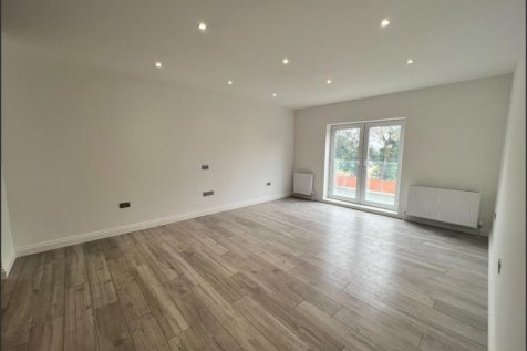 Sitting and Dining Room.PNG
