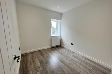 Bedroom 2.PNG