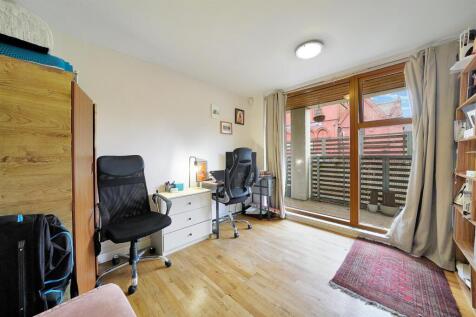 Apartment 2, The White Cube - GE9L3ITlhKjlYiQbpQUv