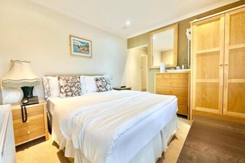 WhatsApp Image 2025-11-10 at 15.10.21_d495a201.jpg