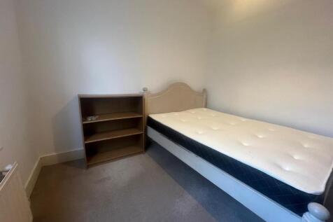 WhatsApp Image 2025-11-25 at 17.45.55 (1).jpeg