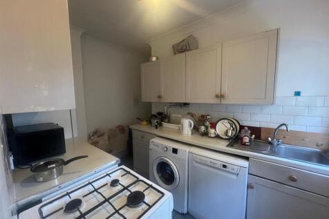 WhatsApp Image 2025-11-25 at 17.45.56 (1).jpeg