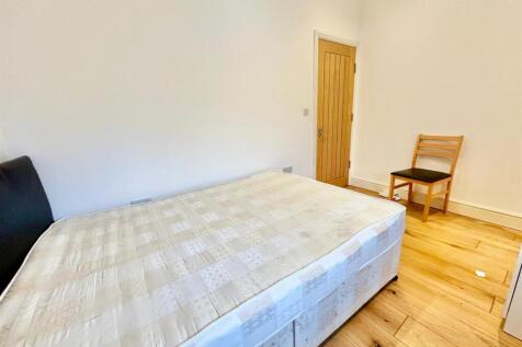 WhatsApp Image 2025-11-17 at 14.41.37.jpeg