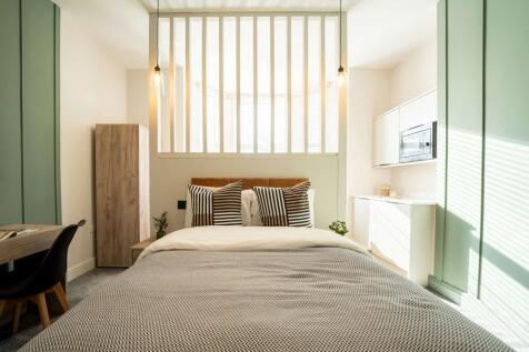 DaviesProperty-520StretfordRdPHOTOS-2.jpg