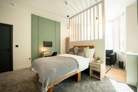 DaviesProperty-520StretfordRdPHOTOS-3.jpg