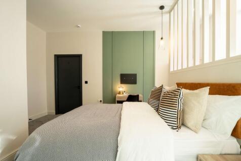 DaviesProperty-520StretfordRdPHOTOS-4.jpg