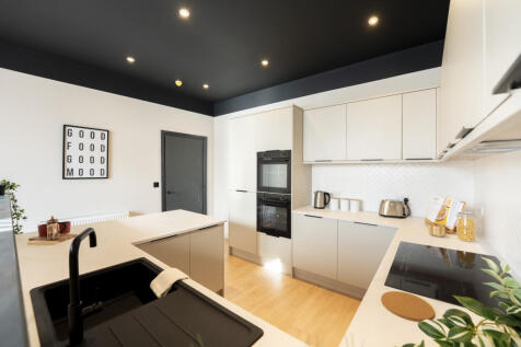 DaviesProperty-520StretfordRdPHOTOS-128.jpg