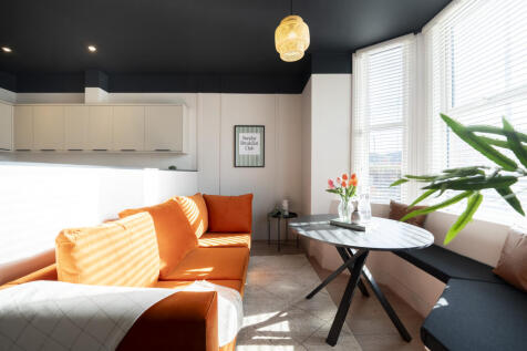 DaviesProperty-520StretfordRdPHOTOS-120.jpg