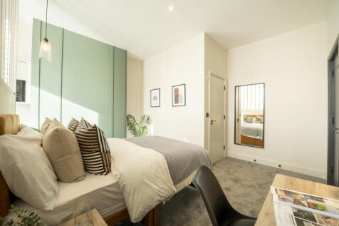 DaviesProperty-520StretfordRdPHOTOS-10.jpg