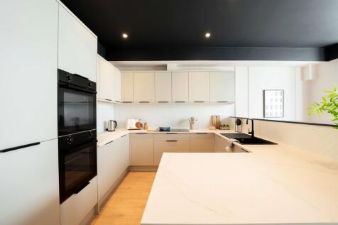 DaviesProperty-520StretfordRdPHOTOS-255.jpg